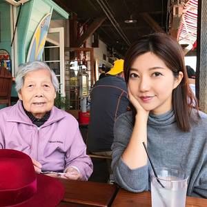 Meet your Posher, Celia